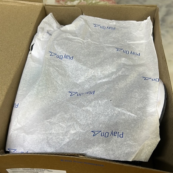 Brand new  Sports shoes size 9 - Picture 4 of 5